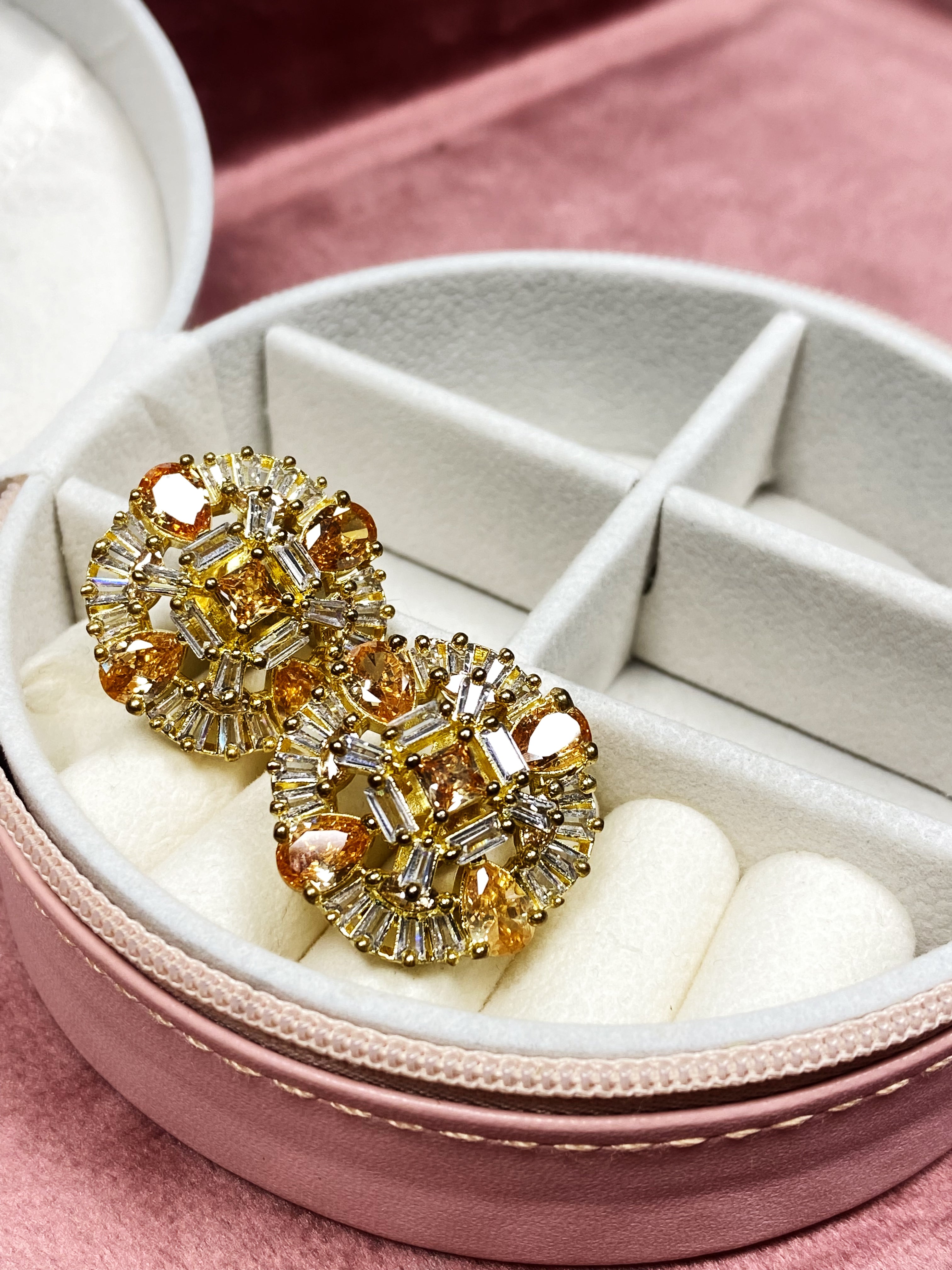 Round Studs-Champagne